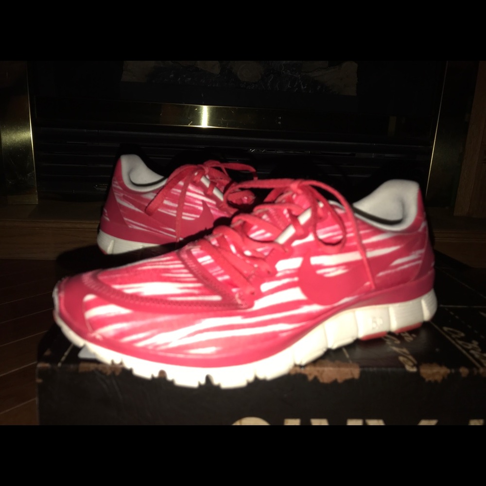 Red Nike
